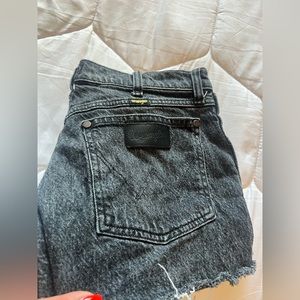 Black wrangler shorts